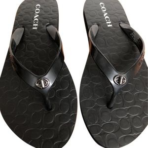 coach abbigail flip flops